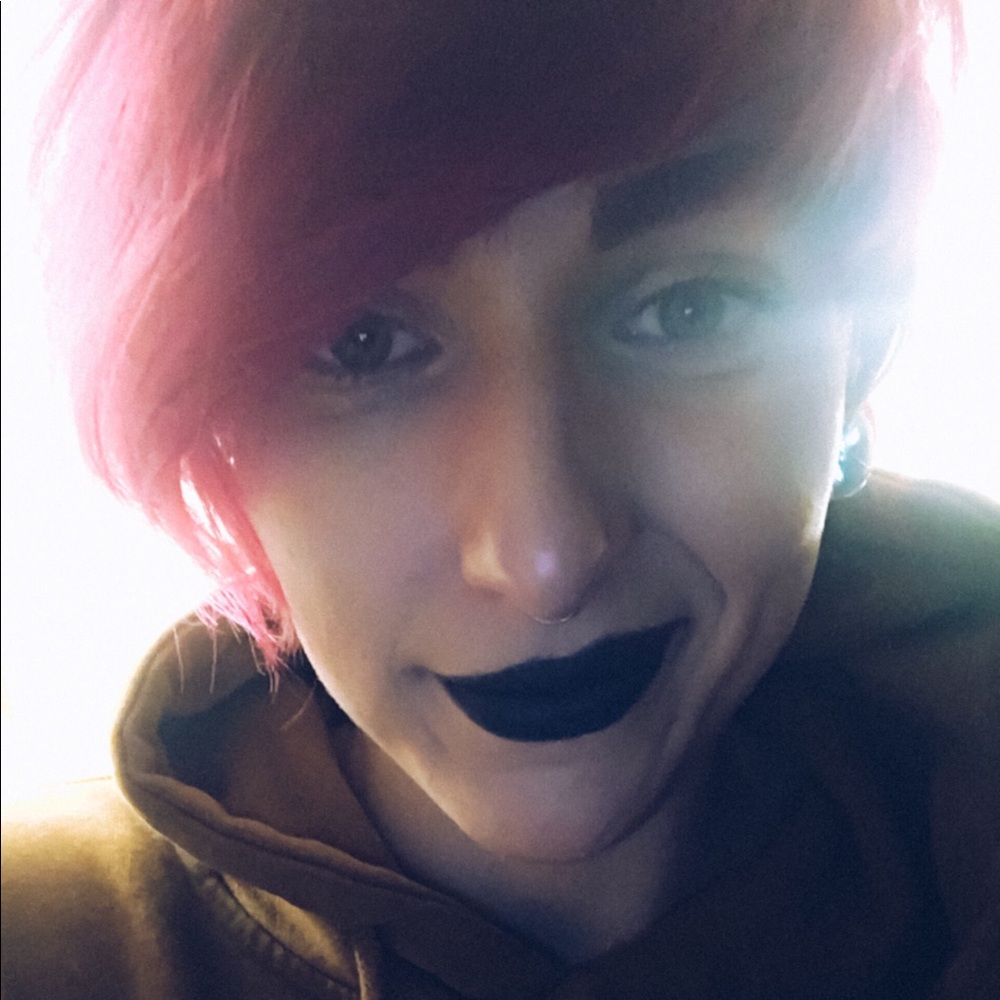 Meet your Posher, Alex